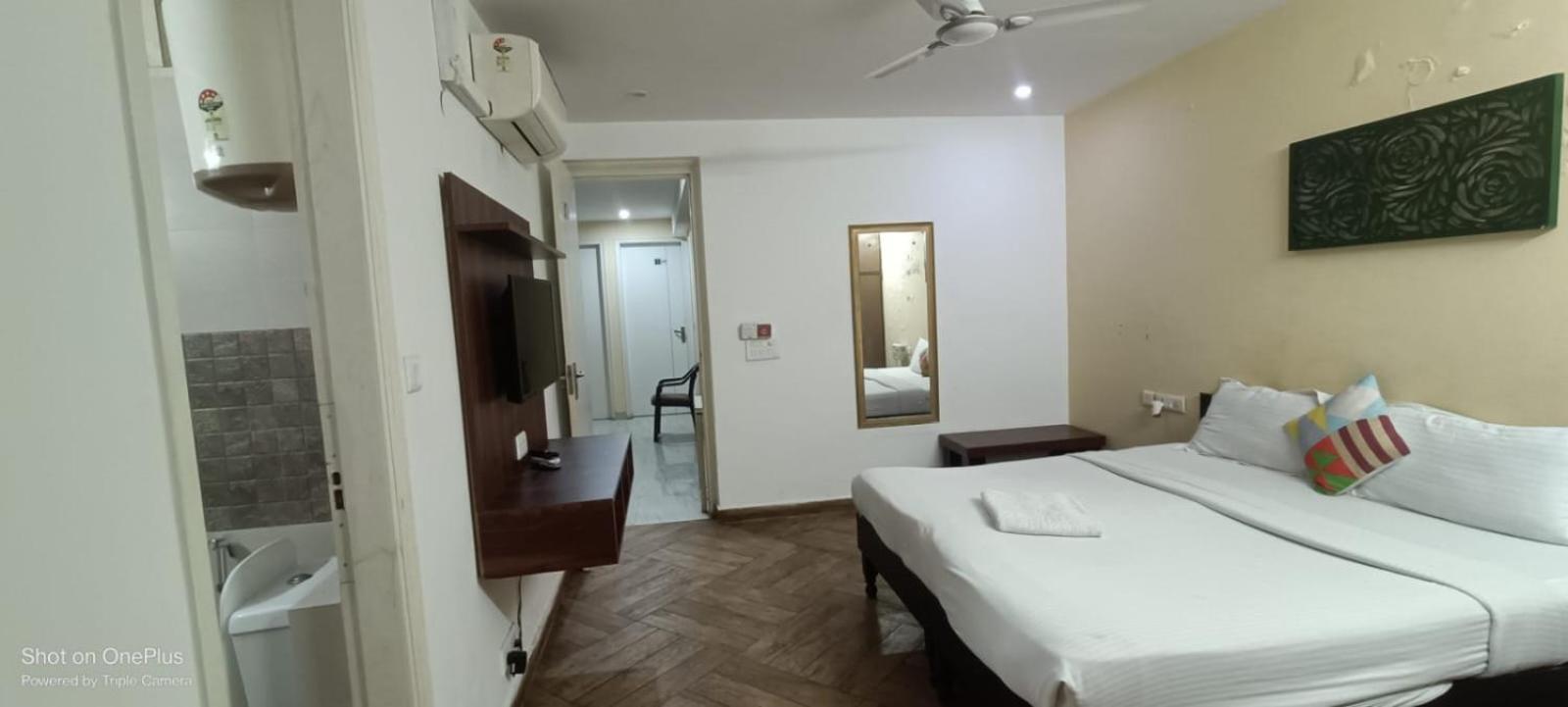 Nuab House - Near Fortis, Max, Medanta, Paras Hospitals And Huda Metro Gurgaon Exterior photo